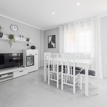 Casa Olivia With Pool Heating Fee Villa Торевиеха Екстериор снимка