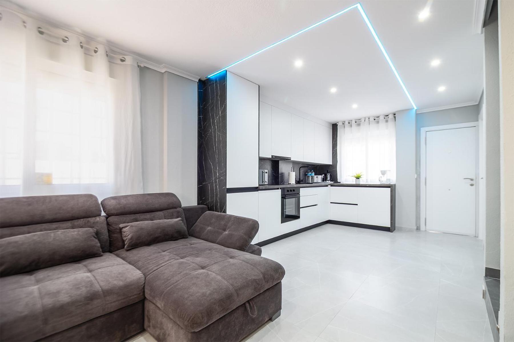 Casa Olivia With Pool Heating Fee Villa Торевиеха Екстериор снимка